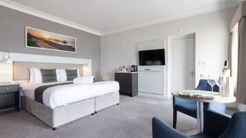 Superior Double Room | Desk, iron/ironing board, free WiFi, bed sheets
