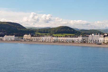 The Marine Hotel - Image 1