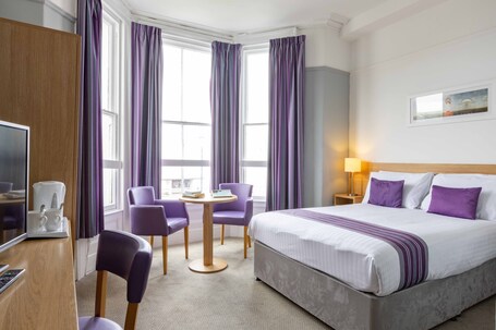 The Marine Hotel - Image 31