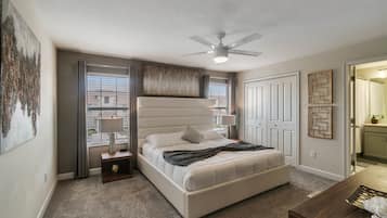 4 habitaciones, tabla de planchar con plancha, wifi y ropa de cama
