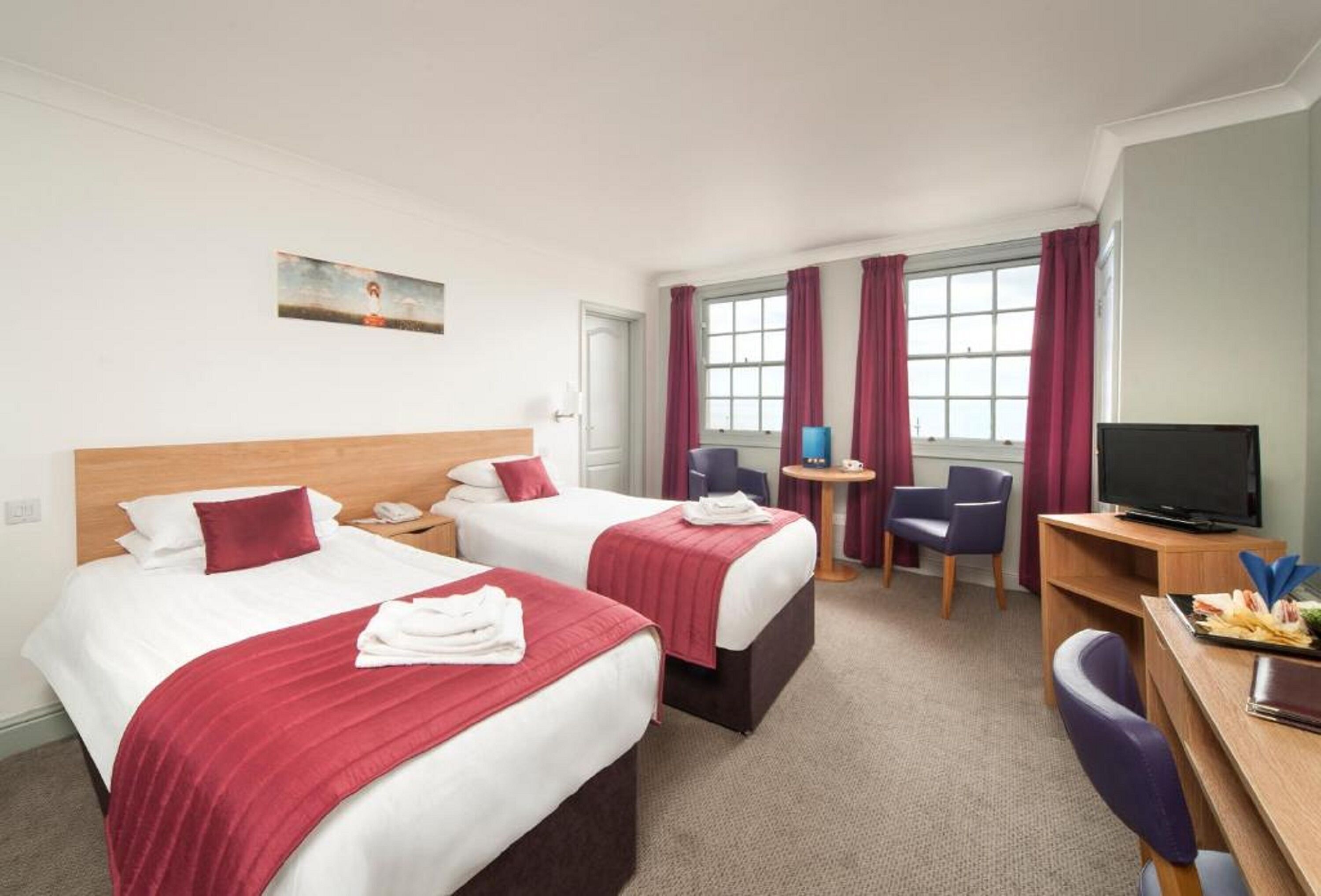 Free WiFi, bed sheets