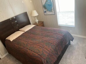 4 bedrooms, WiFi, bed sheets