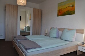 3 bedrooms, in-room safe, soundproofing, iron/ironing board