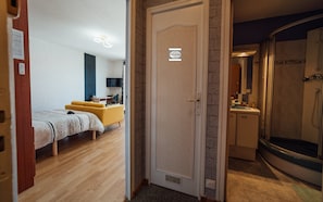 1 Schlafzimmer, Bügeleisen/Bügelbrett, WLAN, Bettwäsche