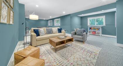 High-End Modern Farmhouse Relaxation in Saugatuck - Close to Downtown