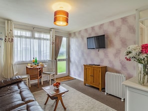 Living area - 2 bedroom accommodation in Kessingland (Kessingland)