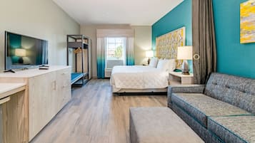 Suite, 1 King Bed with Sofa bed, Kitchenette