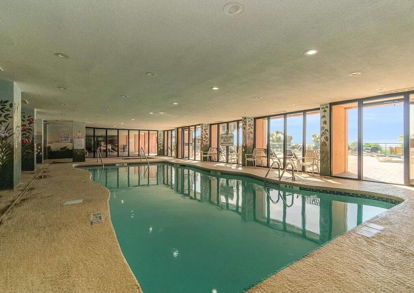 Indoor pool, outdoor pool