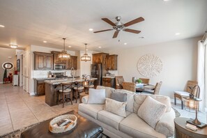 Townhome, Multiple Beds (Hoodoo Haute) | 3 bedrooms, Internet, bed sheets