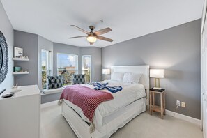 4 Schlafzimmer, Bügeleisen/Bügelbrett, kostenloses WLAN, Bettwäsche
