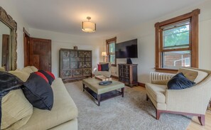 スマートテレビ、書斎 / ワークスペース