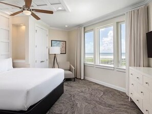 2 bedrooms, in-room safe, desk, iron/ironing board