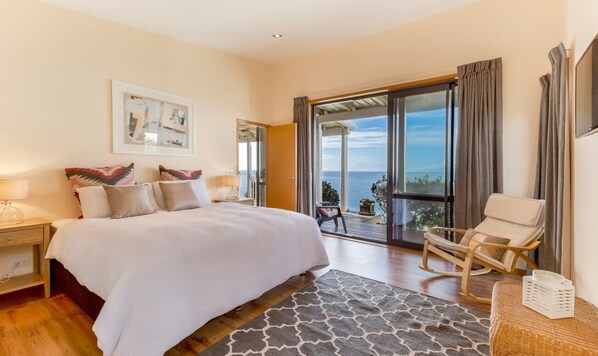 Deluxe House, 3 Bedrooms, 2 Bathrooms, Ocean View