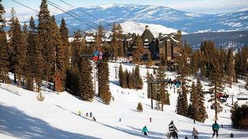 雪地及滑雪運動