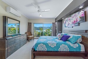 House, 4 Bedrooms, 2 Bathrooms