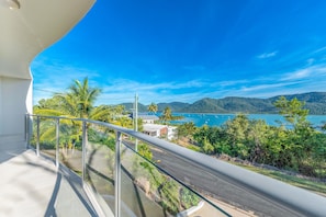 House, 4 Bedrooms, 2 Bathrooms | Balcony