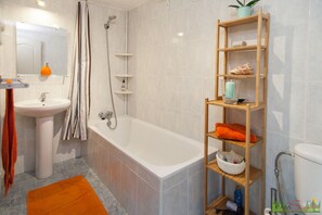 Bathroom - Private Holiday Home in the Countryside (Alhaurín el Grande)