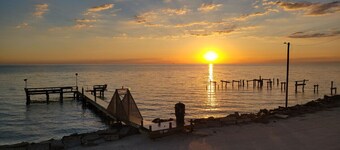 Casita A · Las Casitas on Magnolia Beach - Casita A