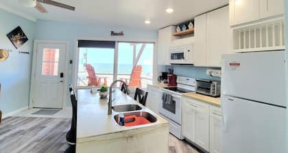 Casita A · Las Casitas on Magnolia Beach - Casita A