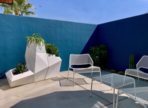 Terrace/patio - a private oasis with an Italian twist (Palm springs)