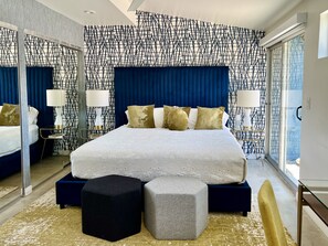 3 bedrooms, desk, iron/ironing board, free WiFi - a private oasis with an Italian twist (Palm springs)