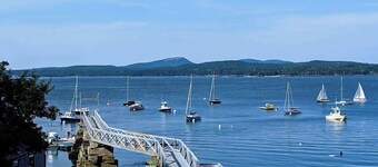 Pine & Sea Beach Retreat - Fire Pit, Jetted Tub