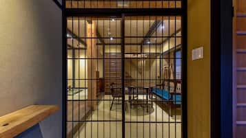 Private Vacation Home, Non Smoking | 2 bedrooms, down comforters, pillowtop beds, individually decorated