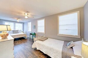 3 bedrooms, iron/ironing board, travel crib, WiFi
