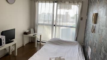 Apartment, Non Smoking | 1 bedroom, desk, blackout drapes, free WiFi