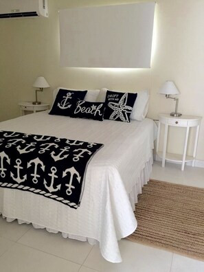 2 bedrooms, iron/ironing board, free WiFi, bed sheets - Beach Apartment steps from mangel halto beach (Savaneta)