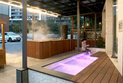 Gamalan FL Spring Hotel