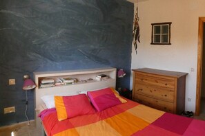 2 Schlafzimmer, Schreibtisch, kostenloses WLAN, Bettwäsche
