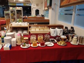 Desayuno buffet todos los días (con cargo)