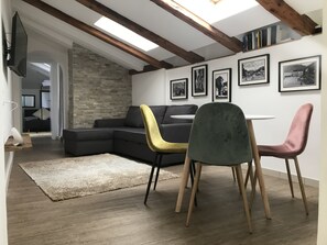 Interior - Strudel home, under-roof apartment in the heart of the old town (Bozen)