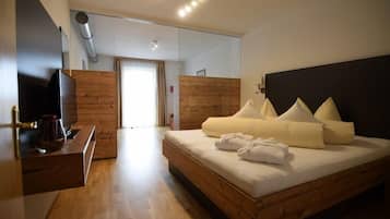 Kahden hengen perhehuone | 2 makuuhuonetta, Select Comfort -patjalliset sängyt