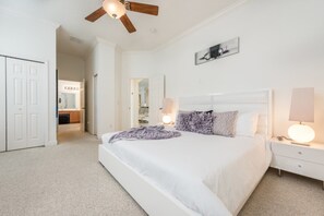 4 bedrooms, laptop workspace, WiFi