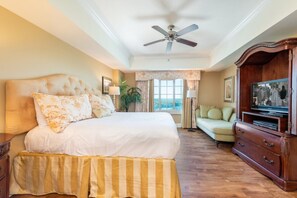 2 bedrooms, laptop workspace, WiFi