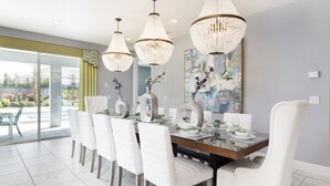 Private kitchen - You and Your Family Will Love This 5 Star Villa With Private Pool on Encore Resort at Reunion, Orlando Villa 3746 (Kissimmee)