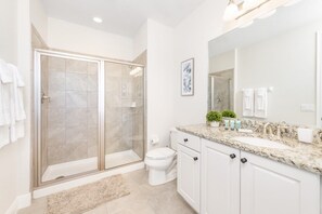 Bathroom - The Ultimate Guide to Renting Your Luxury 8 Bedroom Villa on Encore Resort at Reunion, Orlando Villa 3779 (Kissimmee)