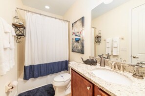 Bathroom - The Ultimate Guide to Renting Your Luxury 6 Bedroom Villa on Encore Resort at Reunion, Orlando Villa 3742 (Kissimmee)