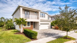 Exterior - Picture Relaxing by Your Private Pool in Your Beautiful Villa in Encore Resort at Reunion, Orlando Villa 3761 (Kissimmee)