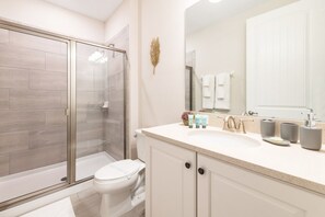 Combined shower/tub