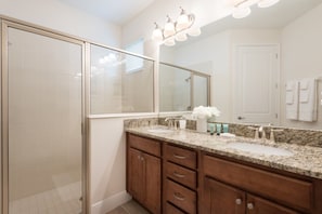 Bathroom - The Secret to Enjoying a Villa Holiday of a Lifetime to Encore Resort at Reunion, Orlando Villa 3749 (Kissimmee)