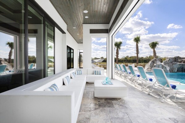 Outdoor pool, pool loungers