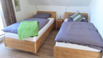 2 bedrooms, iron/ironing board, travel crib, free WiFi