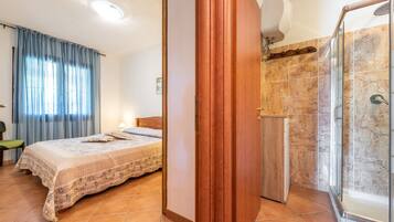 1 bedroom, iron/ironing board, bed sheets