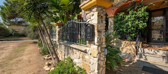 Appartamento "Casa Mallus" Con Vista Montagna, Balcone, Giardino, Terrazza e Grill