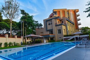Outdoor pool - ADMAS GRAND HOTEL (Entebbe)