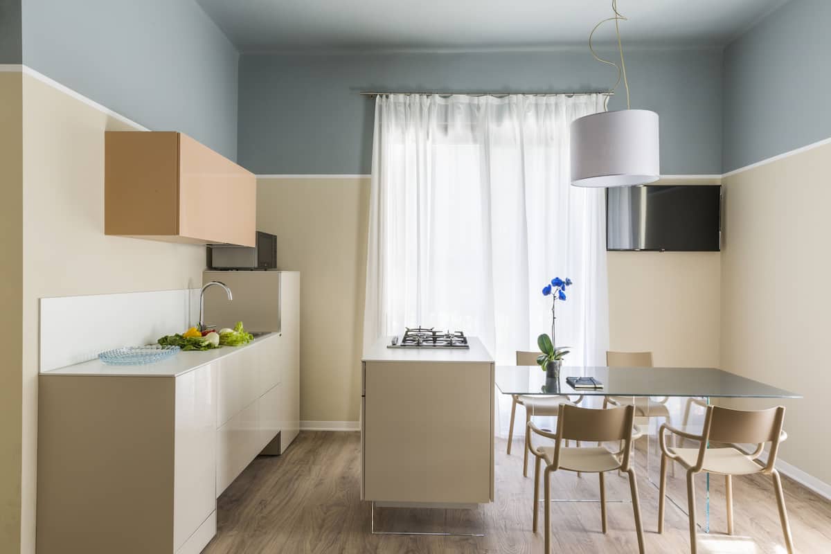 1 Schlafzimmer, Zimmersafe, individuell dekoriert