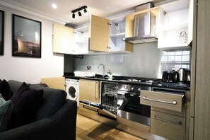Apartment | Private kitchen | Fridge, microwave, oven, stovetop